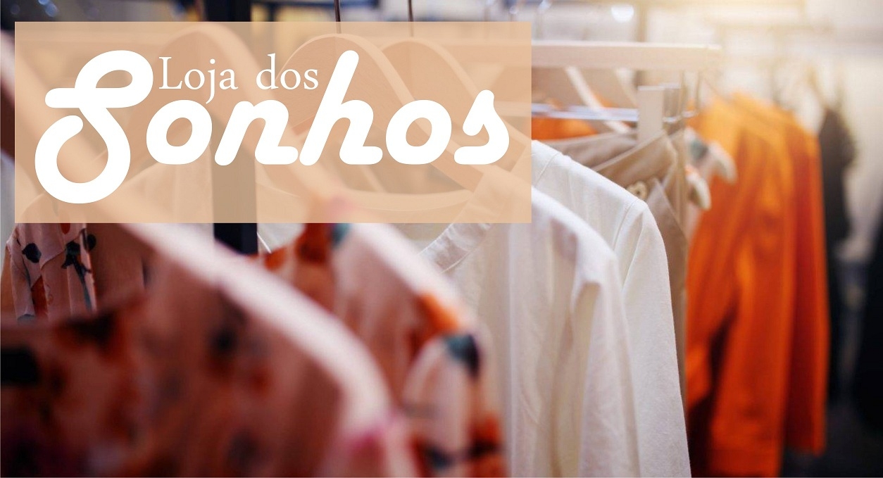 pintura com colagens de revista do azul ao amarelo